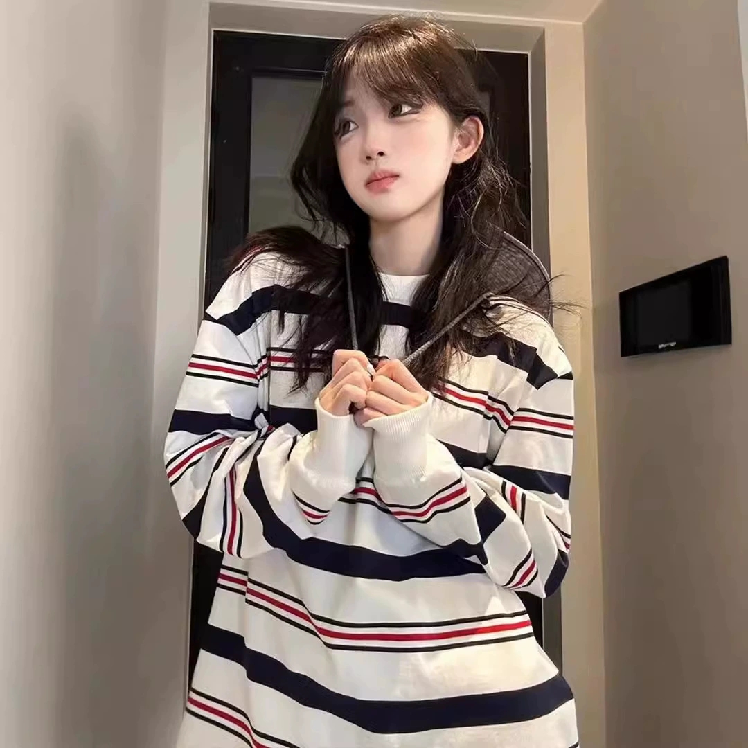 Camiseta Feminina Oversize Lis - Streetwear Brand Of The Year avaliação e preço